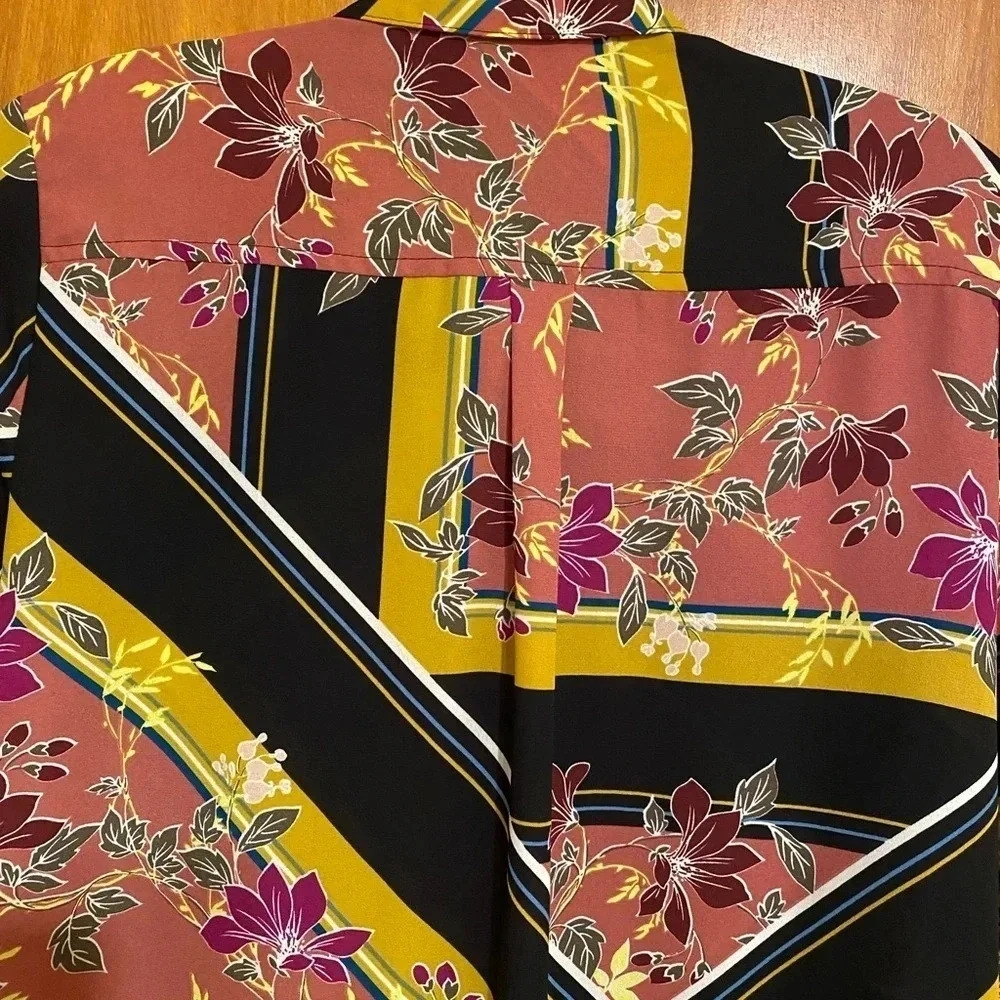 Apt. 9 Women’s Front Button Down Abstract Floral … - image 3